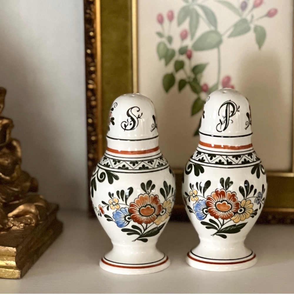 Villeroy & Boch Amsterdam Alt Floral Ceramic Salt & Pepper Shakers